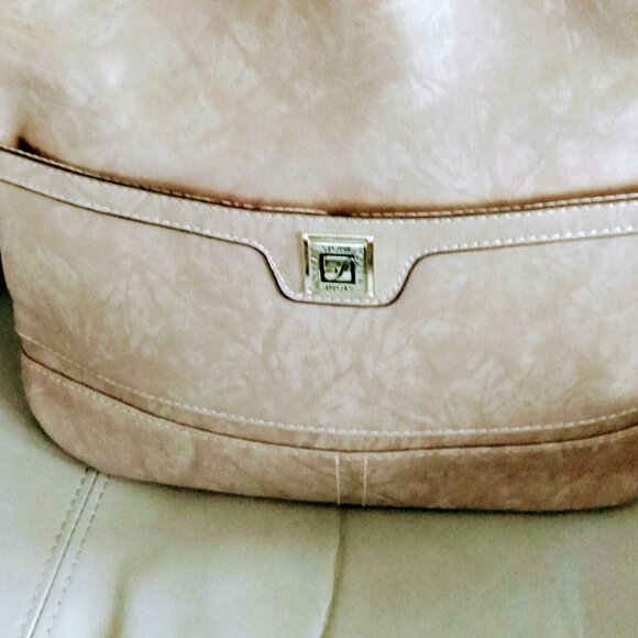 STONE MOUNTAIN WOMEN'S CROSSBODY HOBO SHOULDER BAG - Picture 8 of 14
